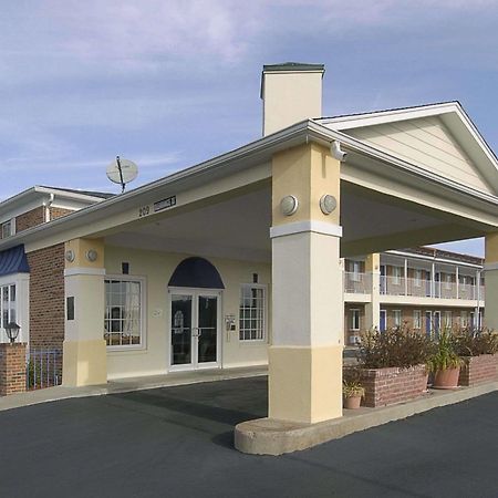 Days Inn By Wyndham Liberty/Ne Kansas City Exterior foto