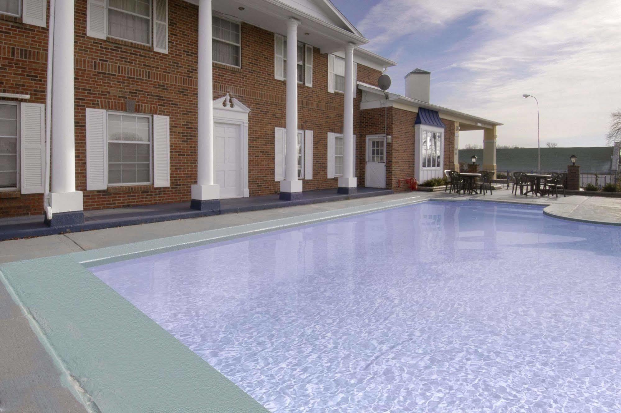 Days Inn By Wyndham Liberty/Ne Kansas City Exterior foto